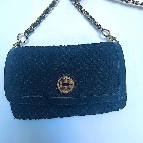 COPY - Tory Burch black shoulder purse with gold chain - Picture 3 of 7
